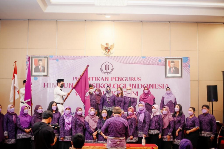 Pelantikan pengurus baru 2021-2025 HIMPSI di Hotel Platinum Balikpapan. 