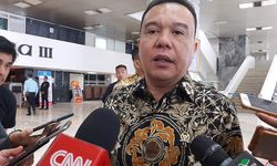 Penanganan Covid-19, DPR Aktif Berikan Peralatan Rapid Test ke Berbagai RS