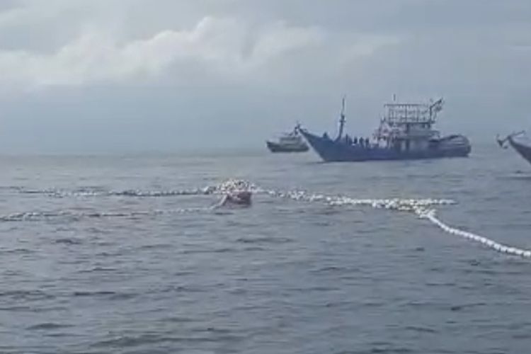 Kapal Nelayan Tenggelam di Perairan Berau, 6 Nelayan Masih Hilang