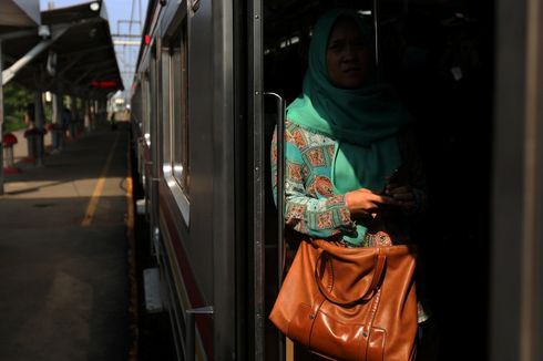 Up to 13M Jobless Estimated in Revised Outlook on Indonesian Labor Force