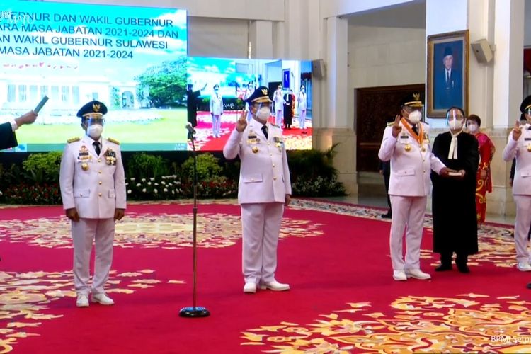 Foto tangkapan layar pelantikan Gubernur-Wakil Gubernur Kalimantan Utara dan Sulawesi Utara di Istana Negara, Jakarta, Senin (15/2/2021).