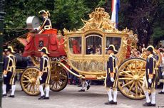 Controversial Golden Coach becomes museum exhibit