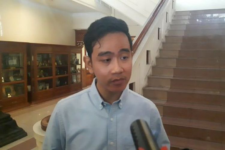 Wapres terpilih 2024 sekaligus Wali Kota Solo, Gibran Rakabuming Raka di Solo, Jawa Tengah, Selasa (7/5/2024).