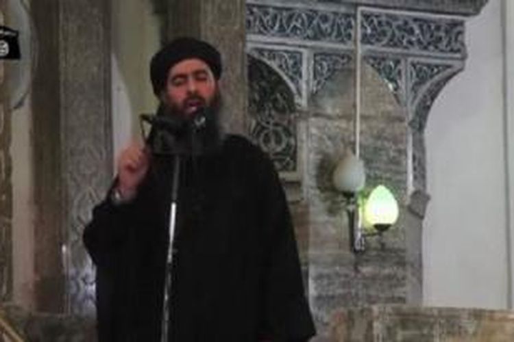 Pemimpin ISIS, Abu Bakr al-Baghdadi di sebuah masjid di kota Mosul, Irak, 5 Juli 2014