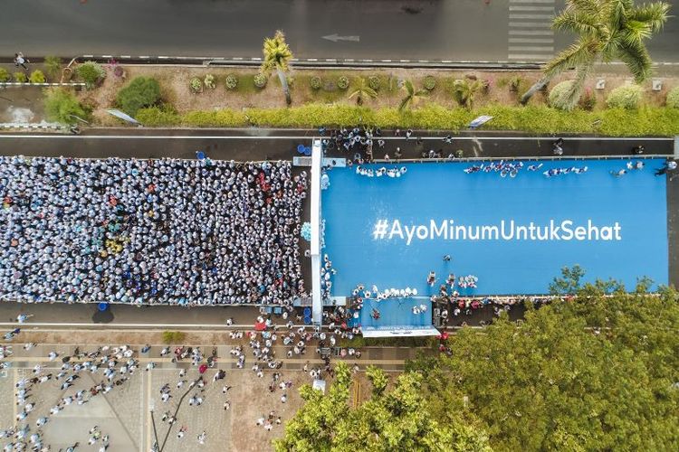 Le Minerale Water Run 2019 yang merupakan bentuk nyata dari Kampanye Ayo Minum Untuk Sehat, 7.000 peserta memulai hidup sehat bersama Le Minerale