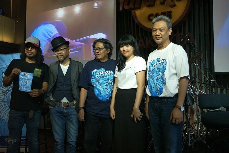 Jumpa pers Jakarta Blues International Festival 2019 di Hard Rock Cafe, kawasan SCBD, Jakarta Selatan, Rabu (21/8/2019). (dari kiri) Terlihat di dalamnya, Gugun Blues Shelter, Adrian Adioetomo, Uce The Rollies, perwakilan Tiket.com Meta, dan Business development Boart Indonesia Triadi Noor.