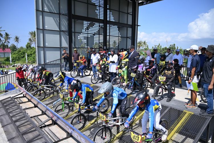 Banyak Event Sport Tourism, Sirkuit BMX Banyuwangi Dongkrak Ekonomi Warga