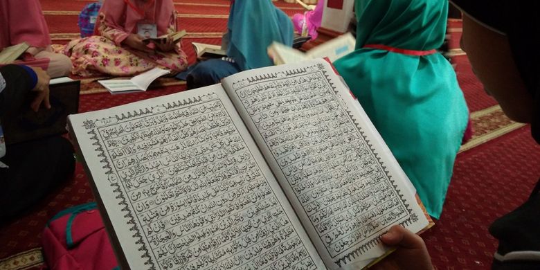 3 Keutamaan Tadarus Al Quran Di Bulan Ramadhan Yang Perlu Anda Diketahui Halaman All Kompas Com