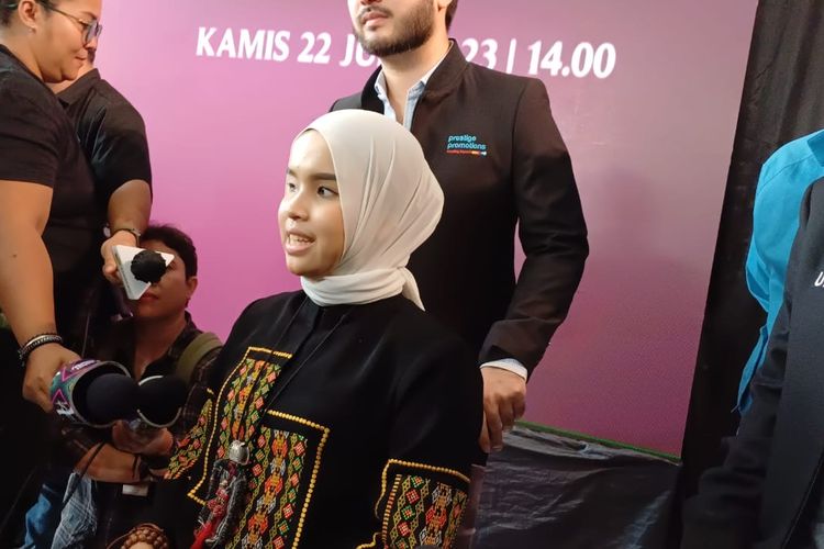 Putri Ariani dalam gelaran jumpa pers konser Wanita Hebat di kawasan Penjaringan, Jakarta Utara pada Kamis (22/6/2023). 