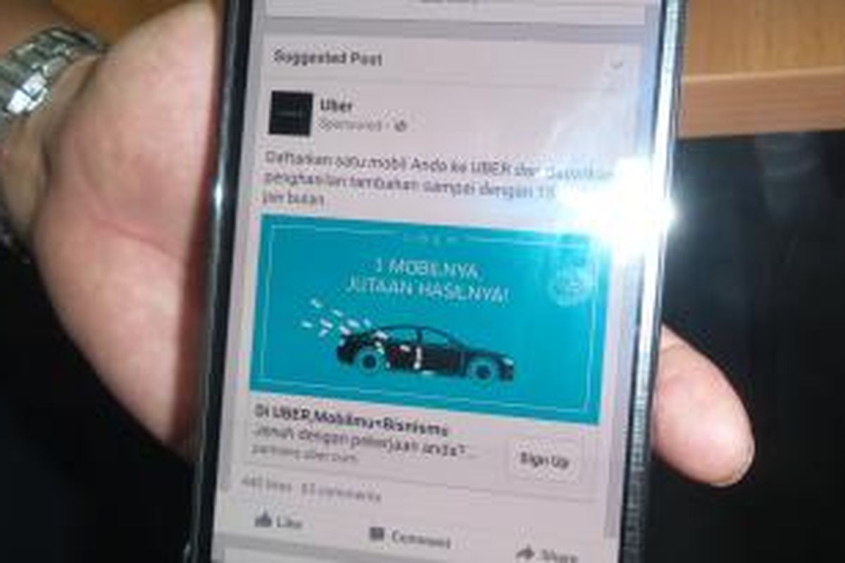 Laman facebook perusahaan penyedia aplikasi Uber. Dalam laman tersebut terlihat bahwa Uber mengajaklaman facebook Uber. Dalam laman tersebut terlihat bahwa Uber mengajak para pemilik mobil untuk bergabung bersama mereka.