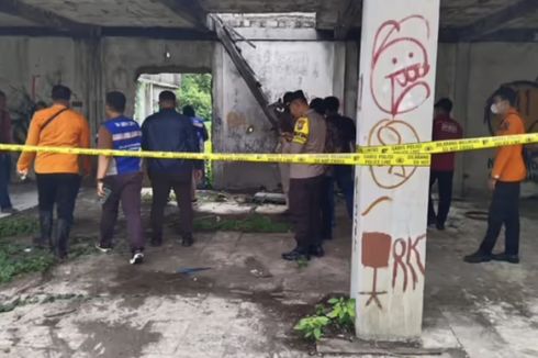 Jenazah Pria Tanpa Identitas Tergeletak di Bangunan Kosong Surabaya