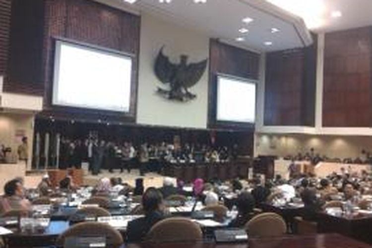 Suasana sidang paripurna pemilihan Pimpinan DPD RI 2014-2019, di Ruang Sidang Nusantara V, Kompleks Parlemen Senayan, Jakarta, Kamis (2/10/2014). 