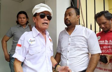 Pelawak Srimulat, Kabul Basuki alias Tessy di Polda Metro Jaya, Senin (22/7/2019).