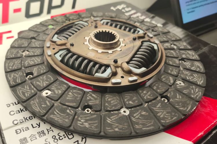 Kampas kopling untuk mobil Toyota