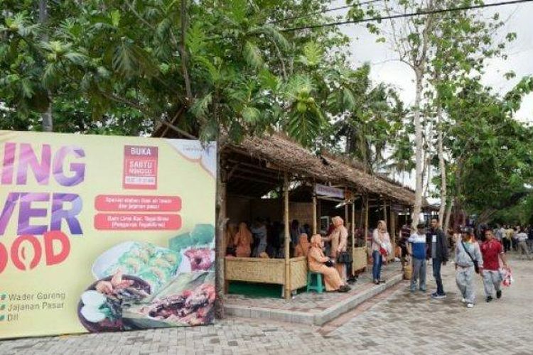 Oling river food Wisata makan ikan sidat di tepi sungai