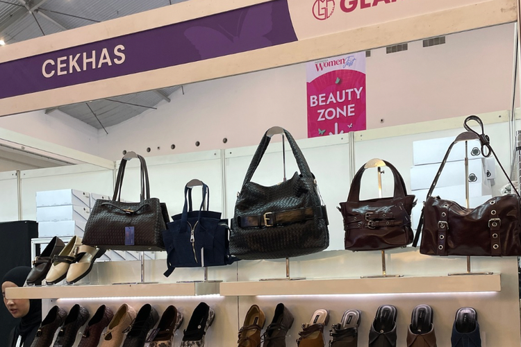 Koleksi Tas Cekhas di Glamlocal, Indonesia Women Fest 2026