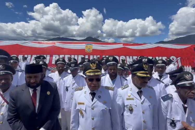 Bupati Puncak Tegaskan Situasi Sudah Kodusif Pasca Pembakaran Belasan Kantor Pemerintah