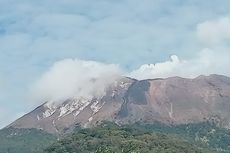 Lava Gunung Ile Lewotolok Mengalir ke Arah Sungai Lamawolo, Warga Diminta Waspada