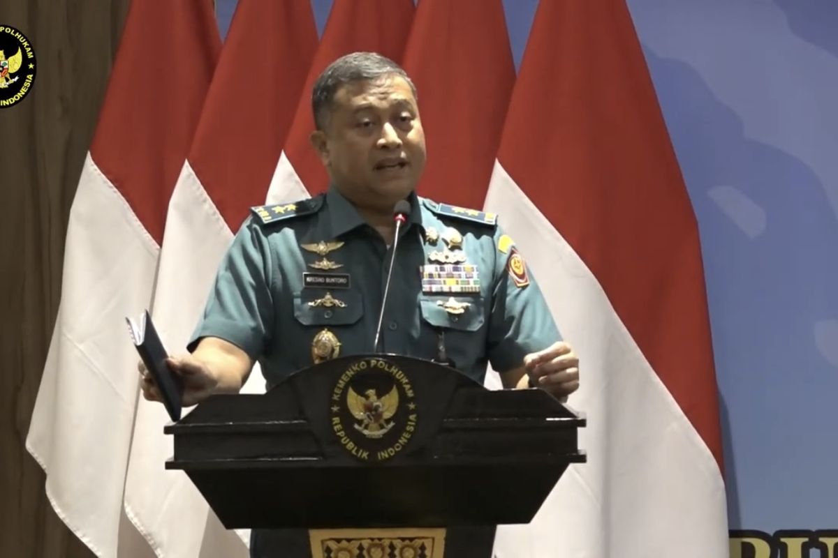 Kepala Badan Pembinaan Hukum (Kababinkum) TNI Laksda Kresno Buntoro dalam acara “Dengar Pendapat Publik RUU TNI/Polri” yang diselenggarakan Kemenko Polhukam di Hotel Borobudur, Jakarta Pusat, Kamis (11/7/2024) sore.