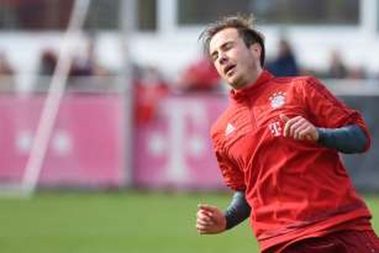 Mario Goetze menjalani sesi latihan bersama Bayern Muenchen, 8 Maret 2016.