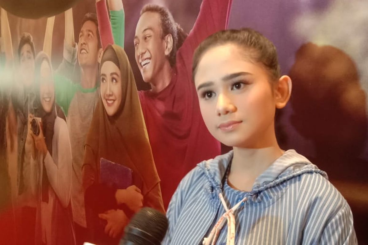 Tissa Biani menghadiri screening film Bumi Itu Bulat di XXI Epicentrum, Kuningan, Jakarta Selatan, Selasa (2/4/2019).