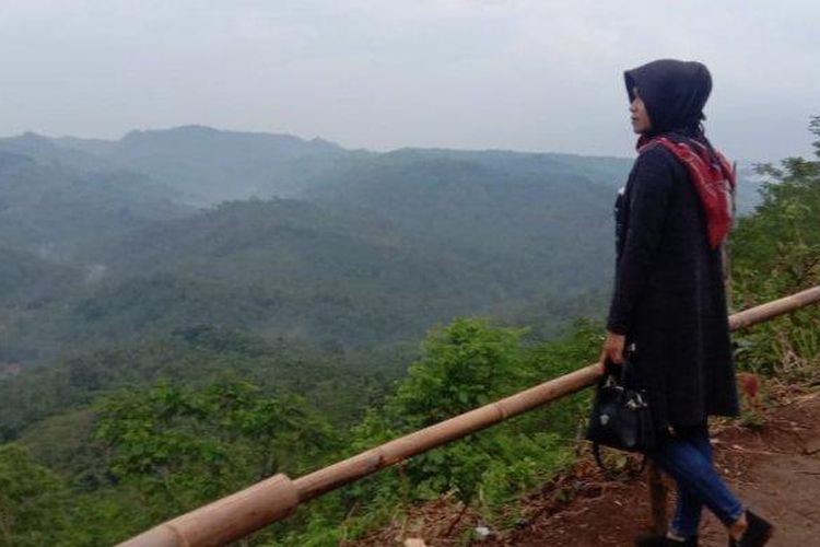 Suasana di Bukit Panenjoan, Dusun Panenjoan, Desa Kersaratu, Kecamatan Sidamulih, Kabupaten Pangandaran, Jawa Barat (TRIBUN JABAR/Padna).