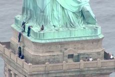 Protes, Perempuan Panjat Patung Liberty di Hari Kemerdekaan AS