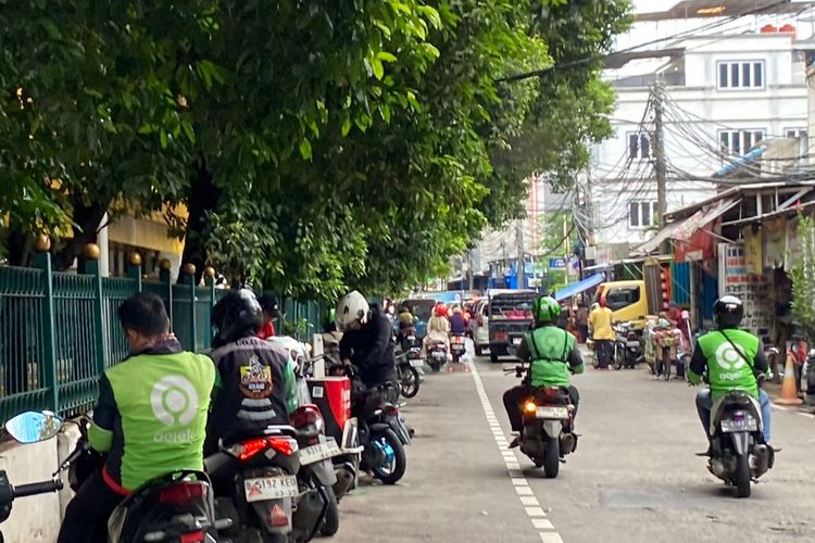 Pengemudi Ojol Keluhkan Bagi Hasil Kirim Barang Tak Transparan