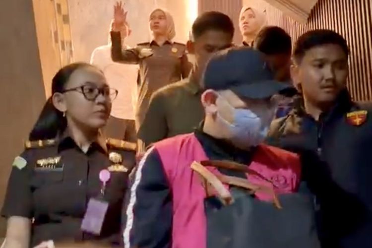 Jadi Tersangka Korupsi Air Minum Rp 8,2 Miliar, Segini Harta Mantan Bupati Pesawaran Dendi