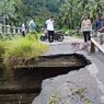 Jembatan Jebol di Maluku Tengah, Warga Harus Bayar Mahal untuk Naik 