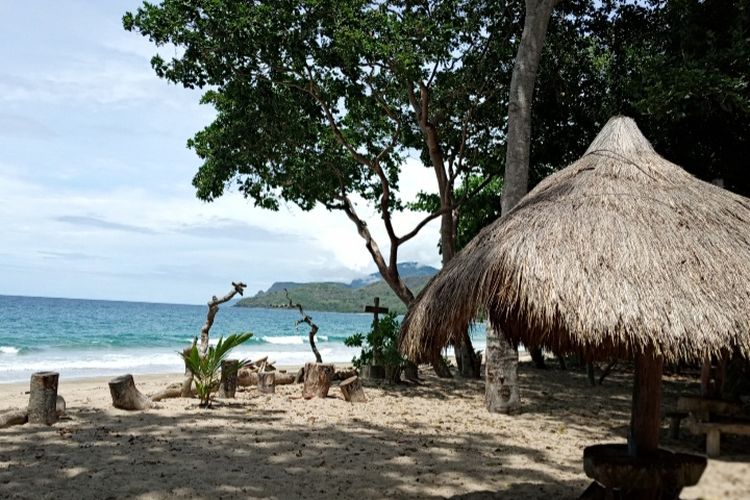 Foto: Lopo sederhana yang bisa digunakan untuk bersantai ria sambil menikmati keindahan Pantai Kokang di Desa Ojandetun, Kecamatan Wulanggitang, Kabupaten Flores Timur, NTT.