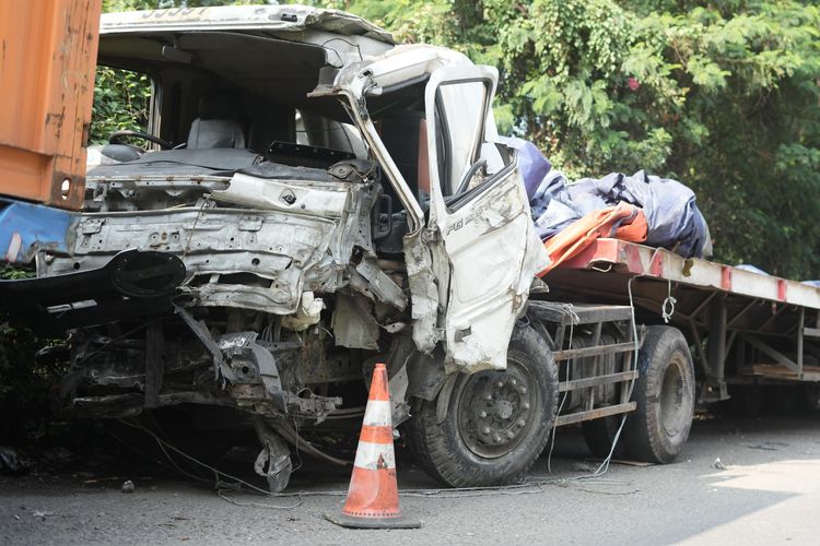 Kemenhub tinjau lokasi kejadian kecelakaan truk di Tol Cipularang