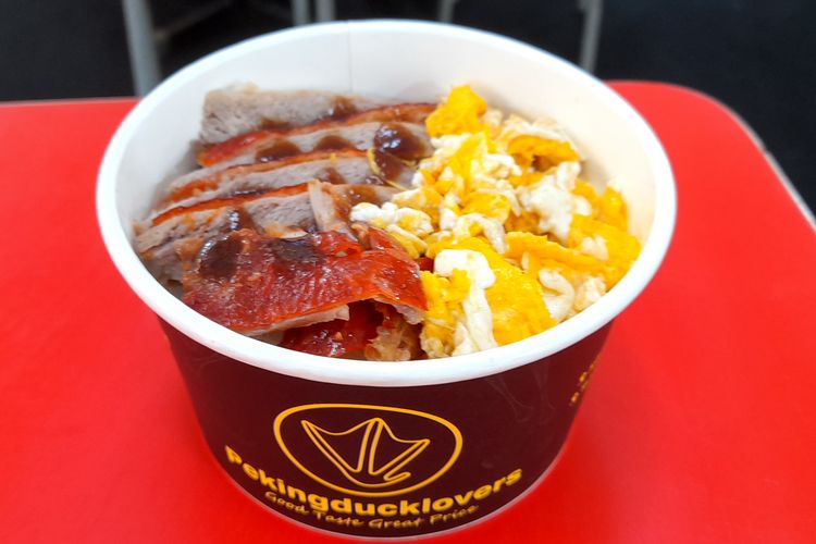 Duck Ricebowl, salah satu makanan di  Festival Kuliner Pecinan.