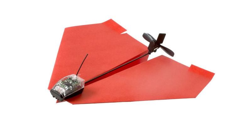 Pesawat terbang kertas yang dilengkapi teknologi PowerUp 3.0.