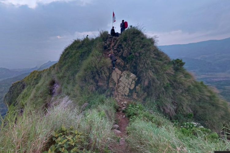 Gunung Batu, Jonggol, Bogor, Jawa Barat.