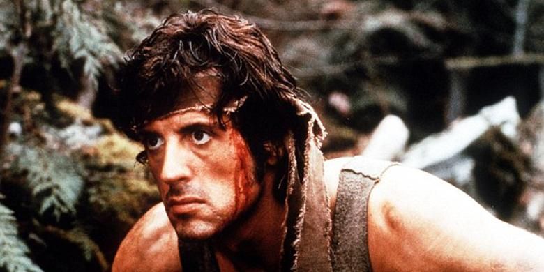 Sylvester Stallone saat membintangi Rambo: First Blood pada 1982.