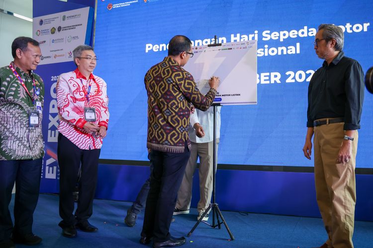 Inabuyer EV Expo 2023 di Smesco Indonesia, Jakarta pada Rabu (29/11/2023).