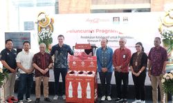 Coca-Cola Sediakan Drop Box Botol PET di 20 Gerai M Mart