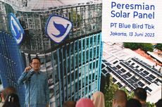 Pasang PLTS Atap, Bluebird Siap Reduksi 2.000 Ton Emisi Karbon Per Tahun 