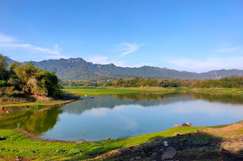 6 Tips Berkunjung ke Padang Rumput di Waduk Tandon Wonogiri yang Surut