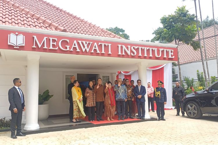 Megawati Kaget Wajahnya Muncul di Iklan Kue Buatan AI: Kapan Saya Pesan?