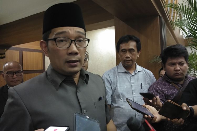 Gubernur Jawa Barat Ridwan Kamil saat ditemui di Gedung DPRD Jabar, Jalan Diponegoro, Jumat (1/11/2019).