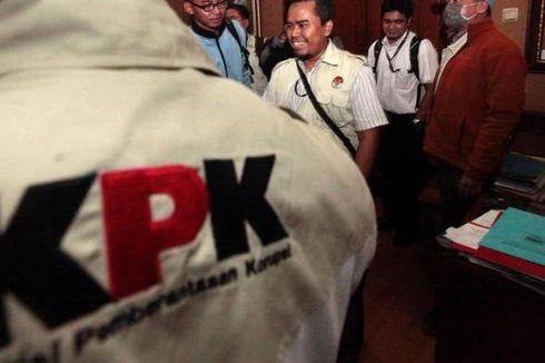 Bagaimana Modus Korupsi Atut di Proyek Alkes?