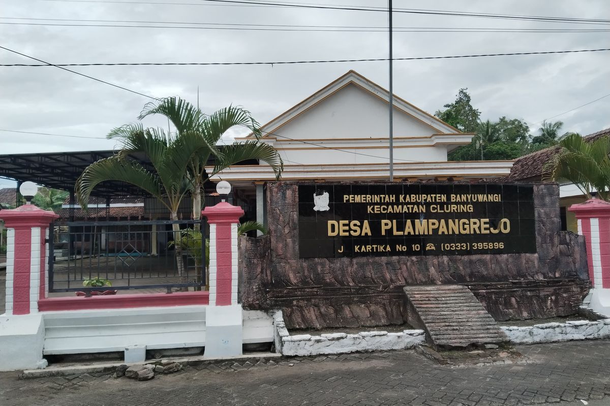 Kantor Desa Plampangrejo Banyuwangi. 
