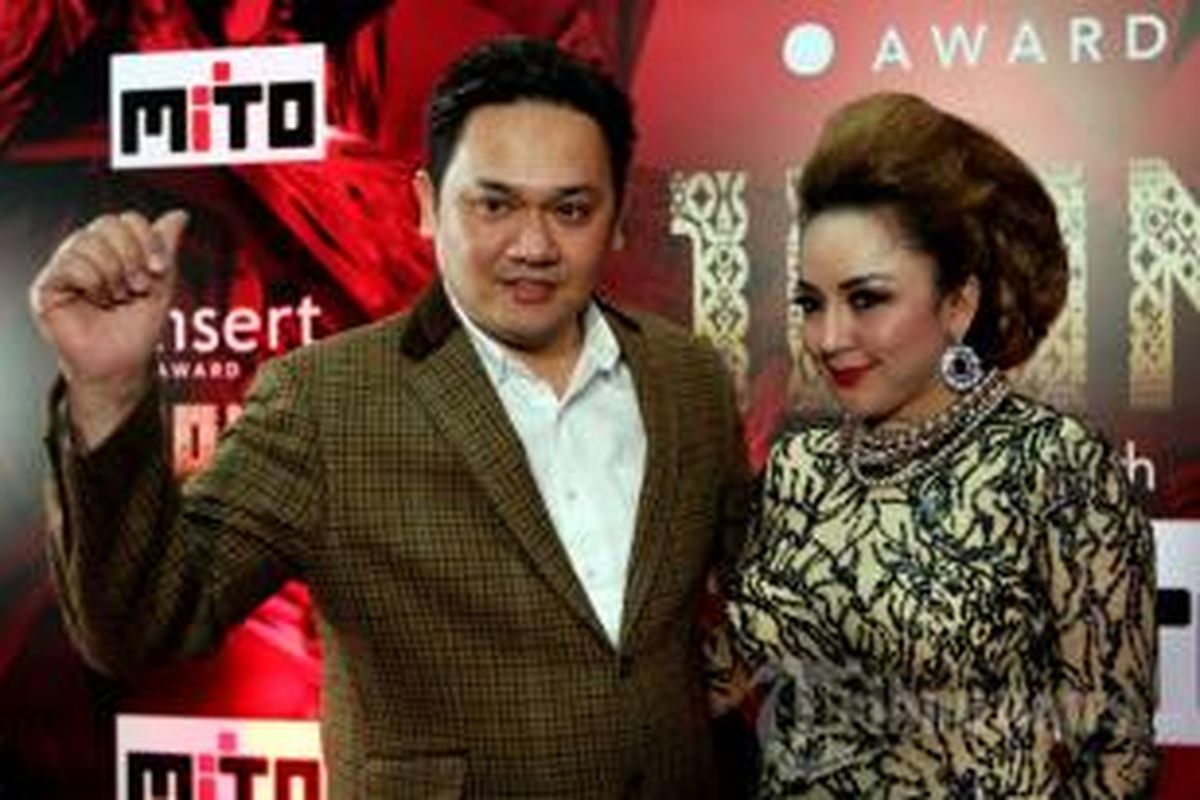 Farhat Abbas dan Regina Andriane Saputri