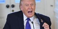 Trump Dilaporkan Marahi Penasihatnya, Frustrasi Perang Iran Tak Kunjung Berakhir
