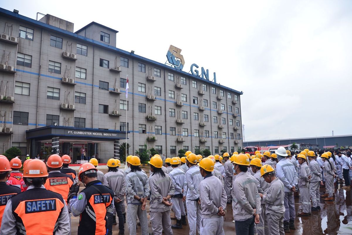 Dalam rangka Kemerdekaan ke-79 RI, PT Gunbuster Nickel Industry (GNI) menyelenggarakan upacara bendera serta perlombaan di kompleks kantor PT GNI di Morowali Utara, Sulawesi Tengah (Sulteng), Sabtu (17/8/2024).