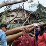 Hujan Disertai Angin Kencang di Kota Bogor Sebabkan Pohon Tumbang hingga Longsor