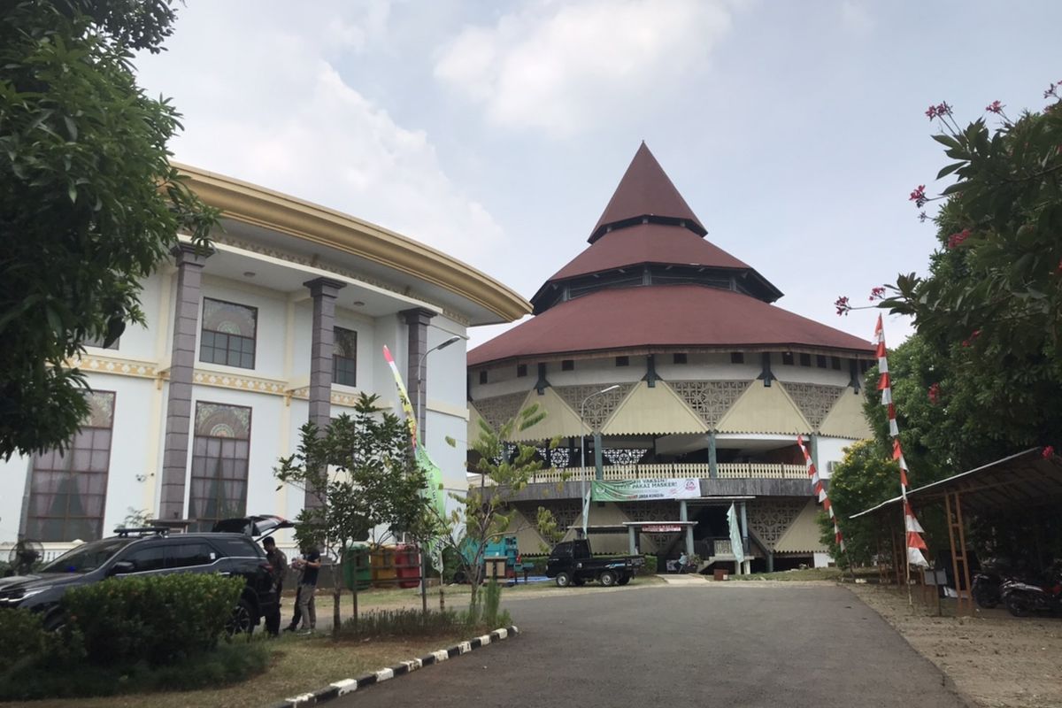 Kawasan Perkampungan Budaya Betawi Setu Babakan di Ciganjur, Jagakarsa, Jakarta Selatan pada Jumat (3/9/2021). 