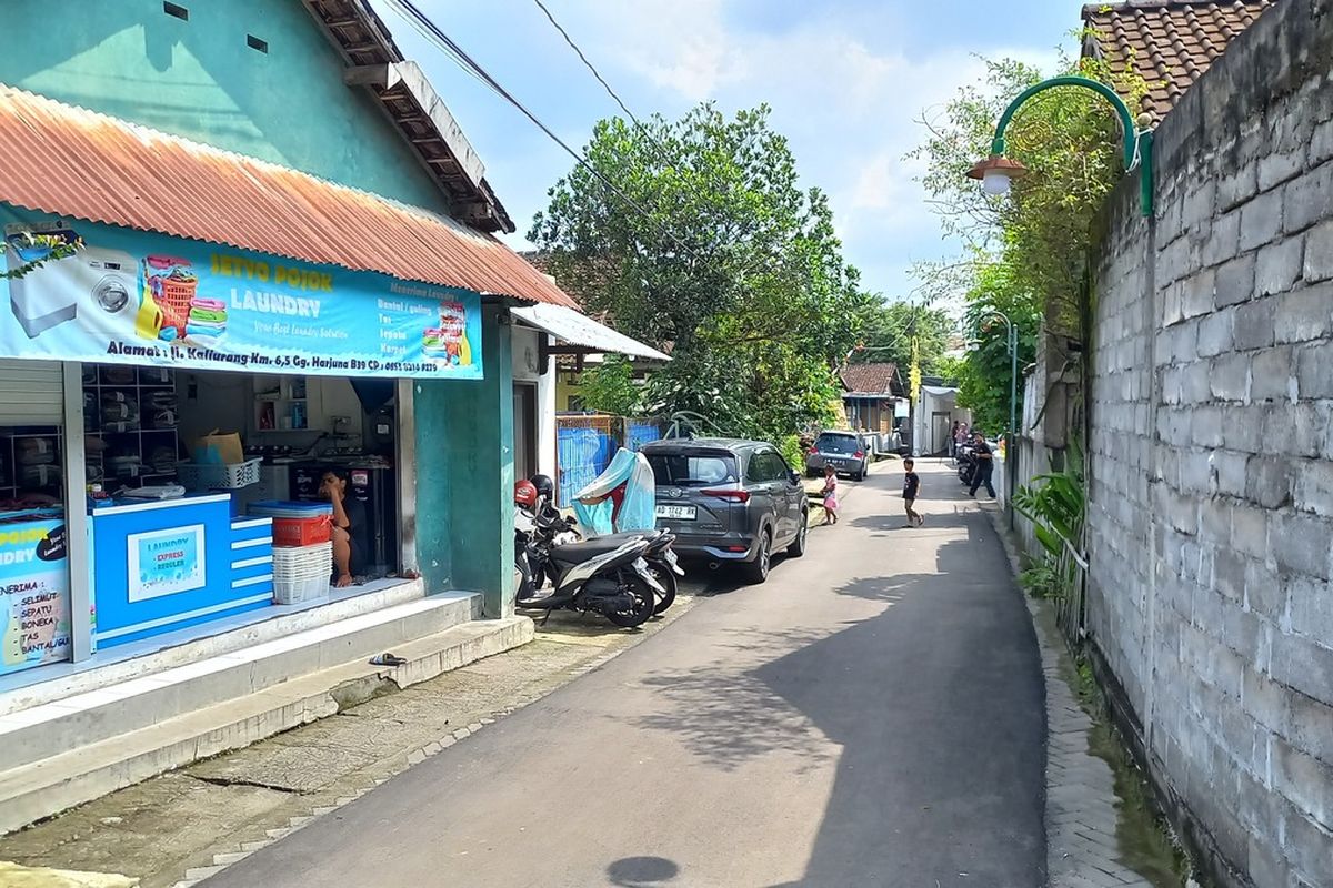 Laundry masih buka seperti hiasa lokasi tak jauh dari Pernikahan Erina dan Kaesang, Kamis (8/12/2022)